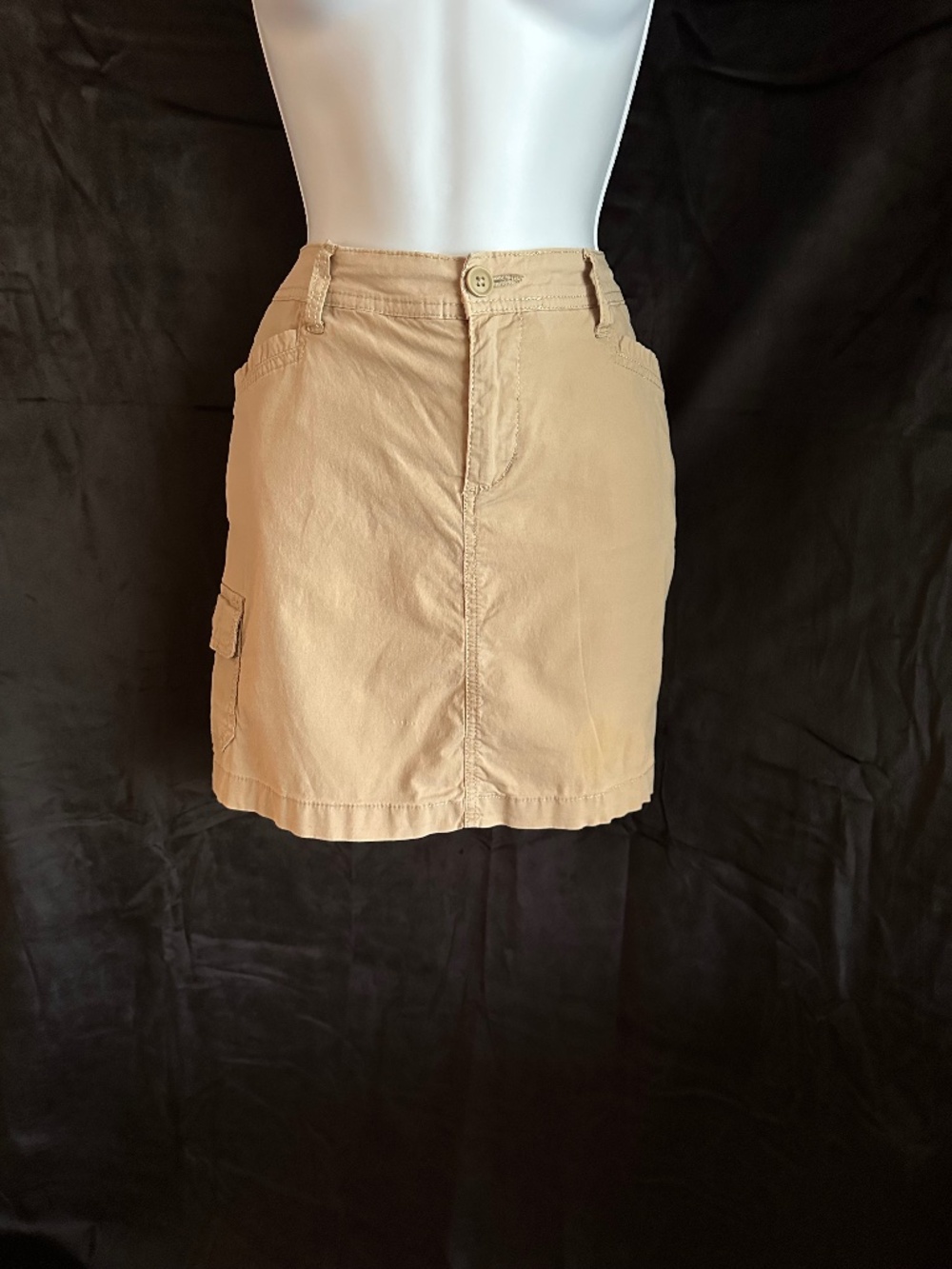 St. John’s Bay, khaki cargo skort, size 10